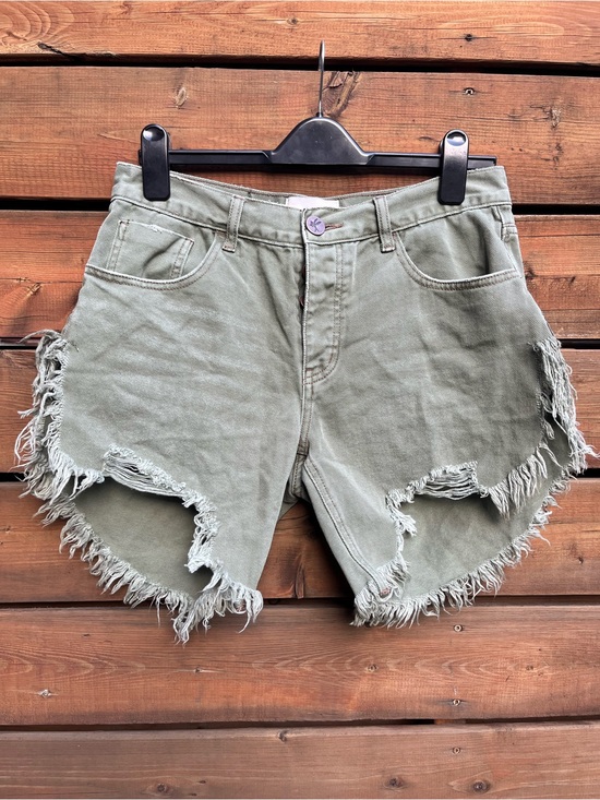 One Teaspoon Pants - One Teaspoon Frankies  Frayed Military Green Denim Shorts